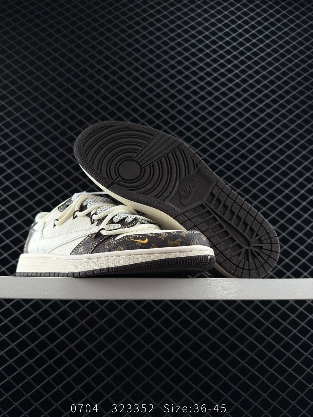 Travis Scott x Air Jordan 1 ” Reverse Mocha “